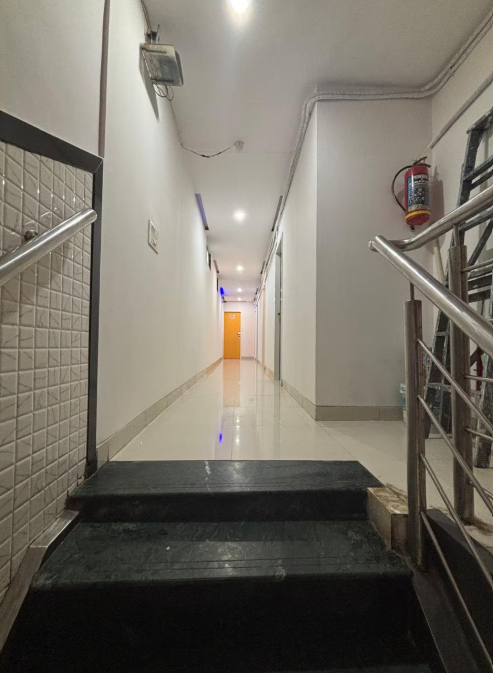 Hotel Silver Shine