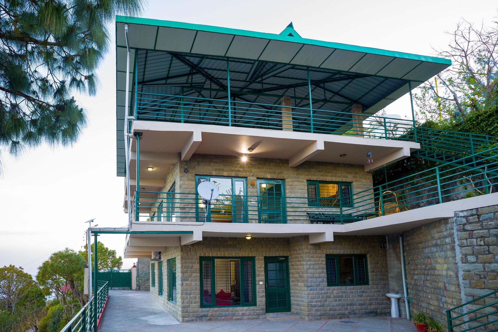 Alaya Stays Pine View Cottage 3 BHK Himalayan Retreat with Scenic Views