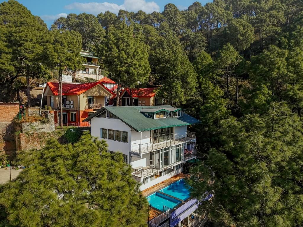 Alaya Stays 3 BHK Golden Meadow Hillside Retreat With Outdoor Lounge