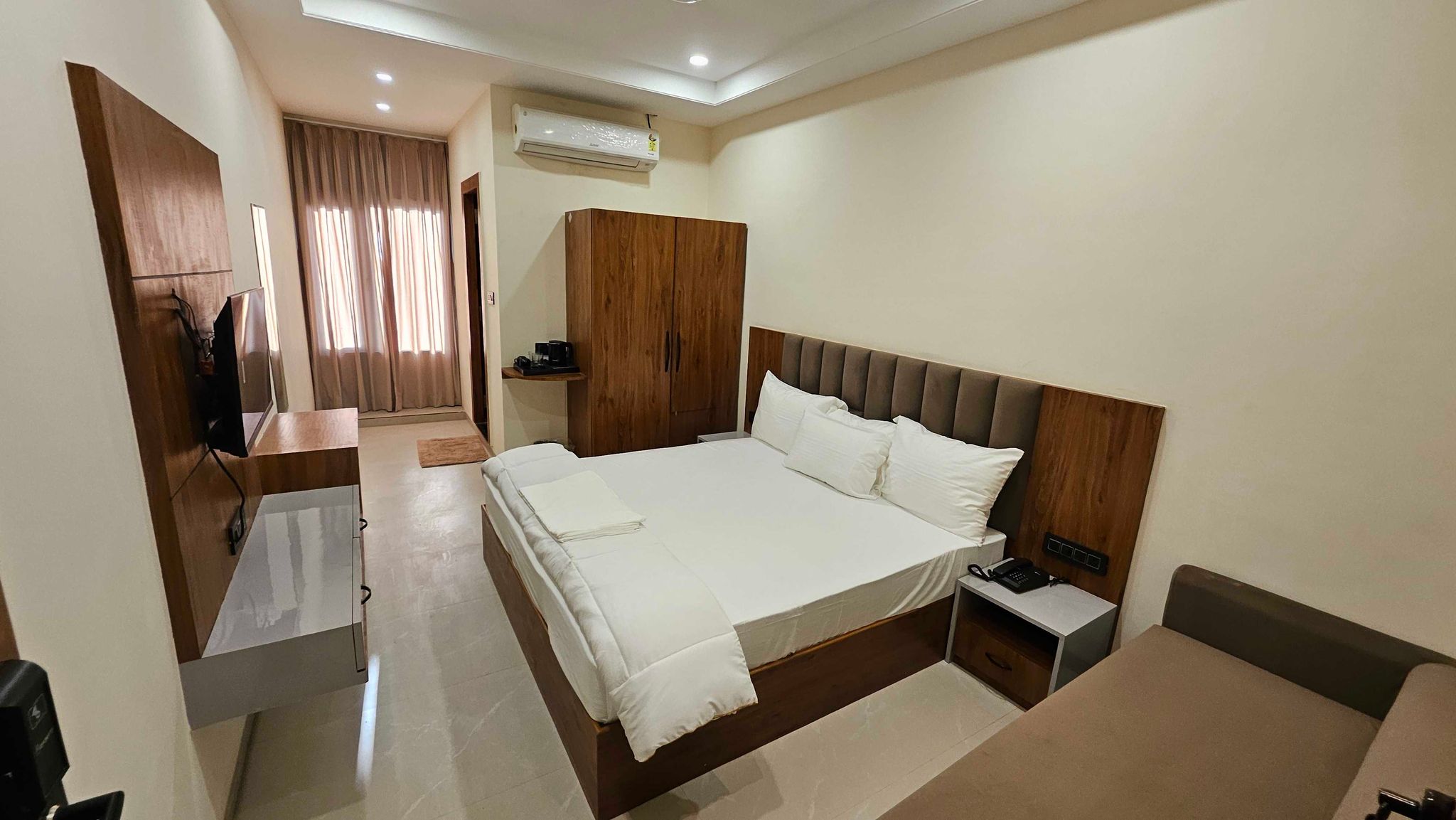 Townhouse Cosmos Mall Ujjain Formerly Ashok Sadhna Classic 2