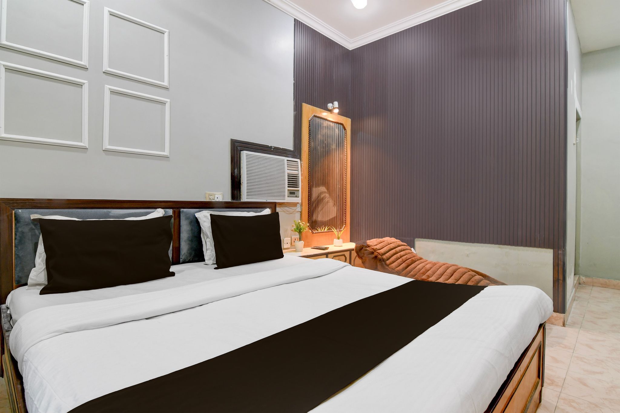 Collection O Kalighat Kolkata Formerly Venkateshwara Classic 13