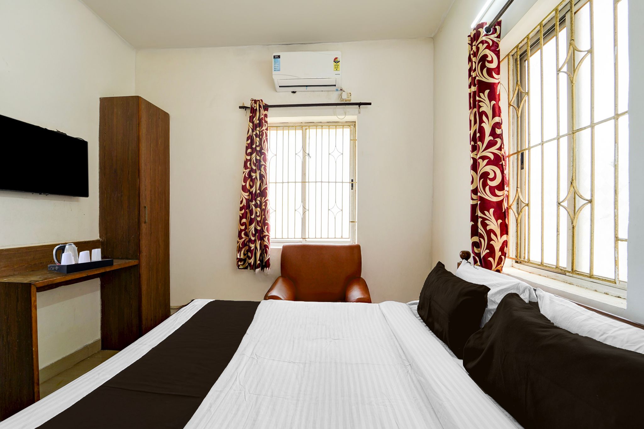 Collection O Race Course Road Formerly Annamalai Residency Classic 11