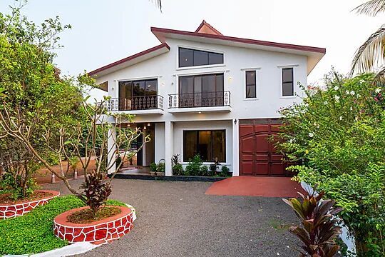 Alaya Stays 3 BHK Valdivian Villa With Verandah