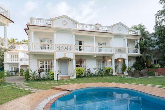 StayMaster Serafina - 3br Villa with common pool