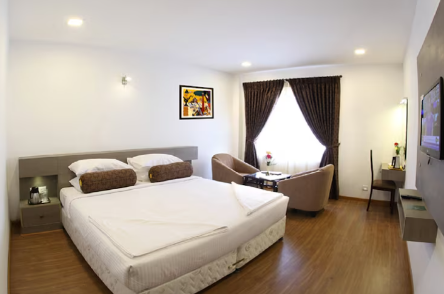 Varaha Valley Deluxe Room