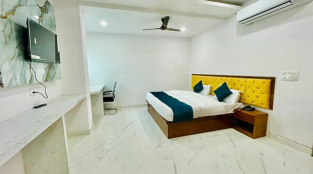 Sai Sansthan Inn Executive Room 2