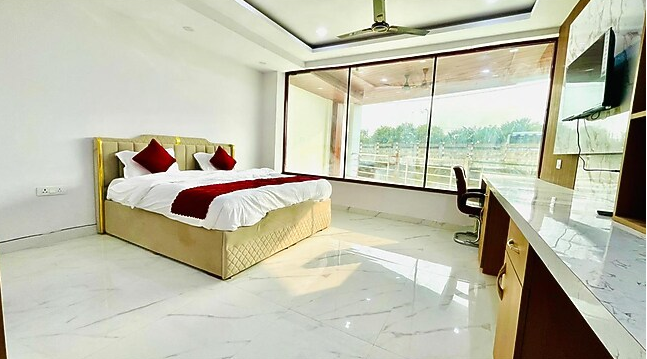 Sai Sansthan Inn Family Room 2