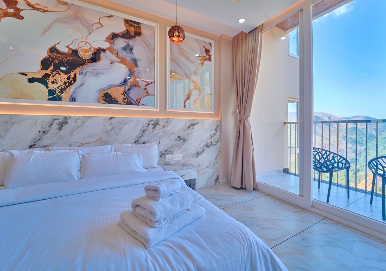 Hill Breeze Resorts by Voye Homes Deluxe Balcony Room 2
