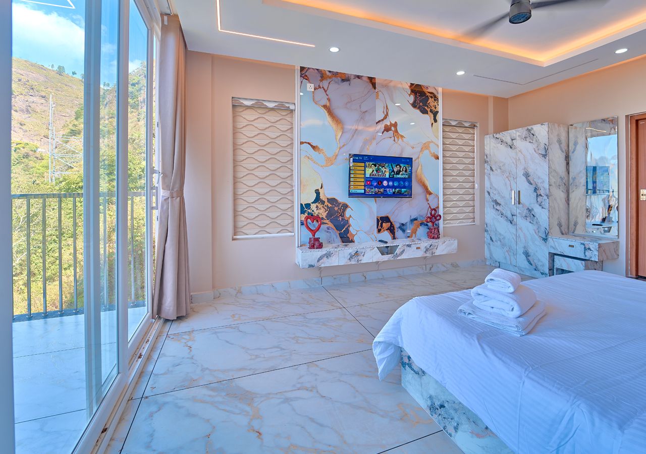 Standard Balcony Room