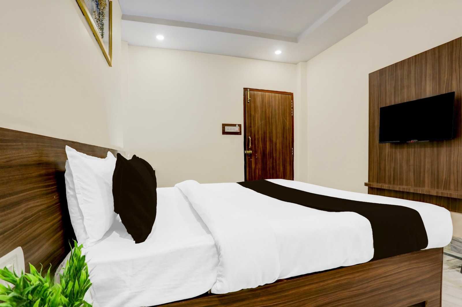 Townhouse Prayagraj Railway Station Road Formerly Ganga Niwas Classic 12