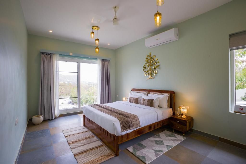 ELIVAAS Festiva Mansion 3 BHK Villa With Pvt Pool & Garden