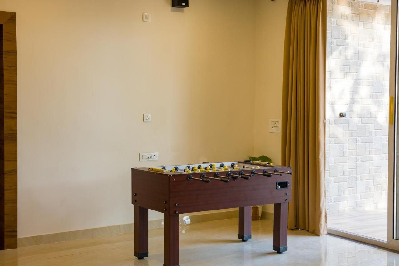 Alaya Stays 5 BHK Roohmon Farm With Private Pool & Garden