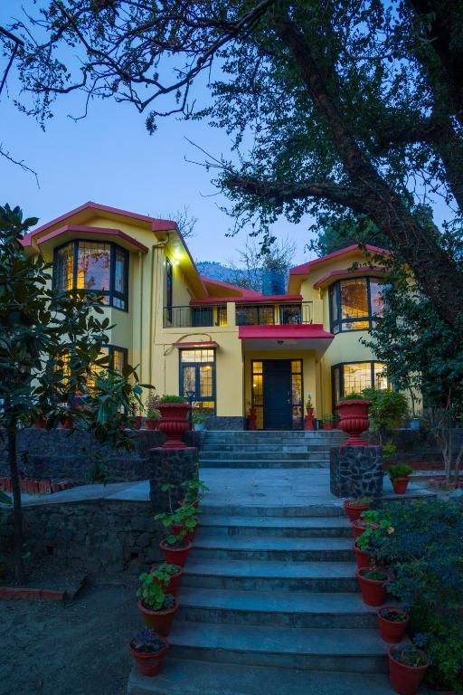 Alaya Stays Thistle House 4 BHK Hideaway with Gazebo & Terrace