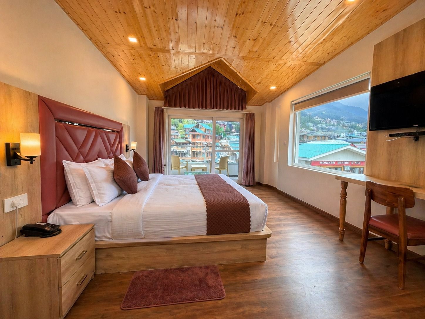 The Gold Leaf Manali