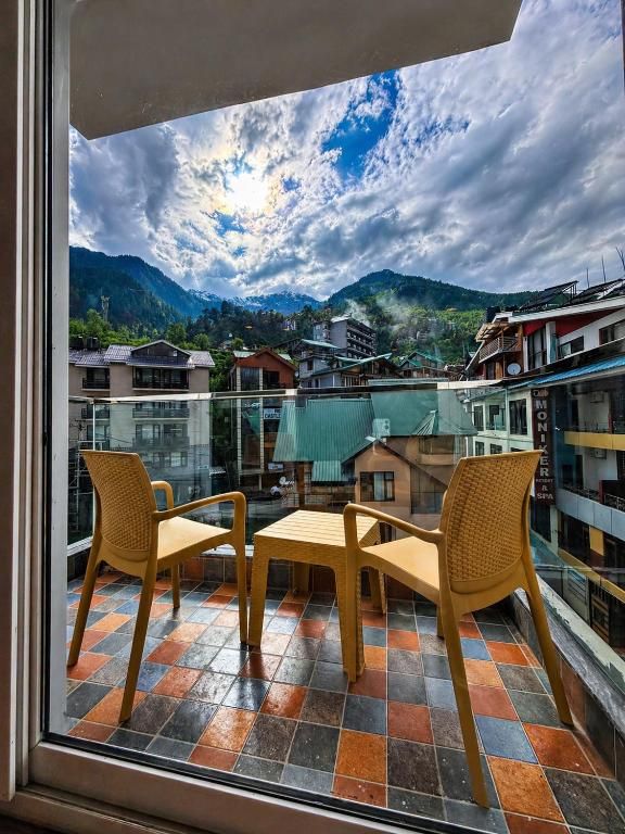 The Gold Leaf Manali