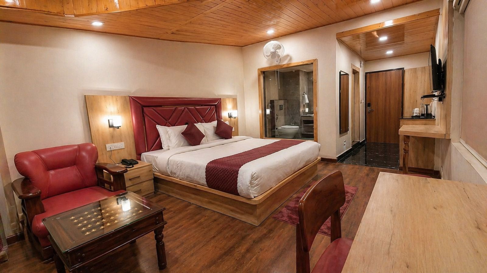 The Gold Leaf Manali