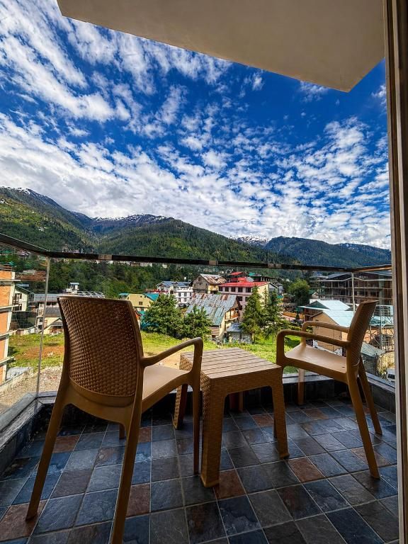 The Gold Leaf Manali