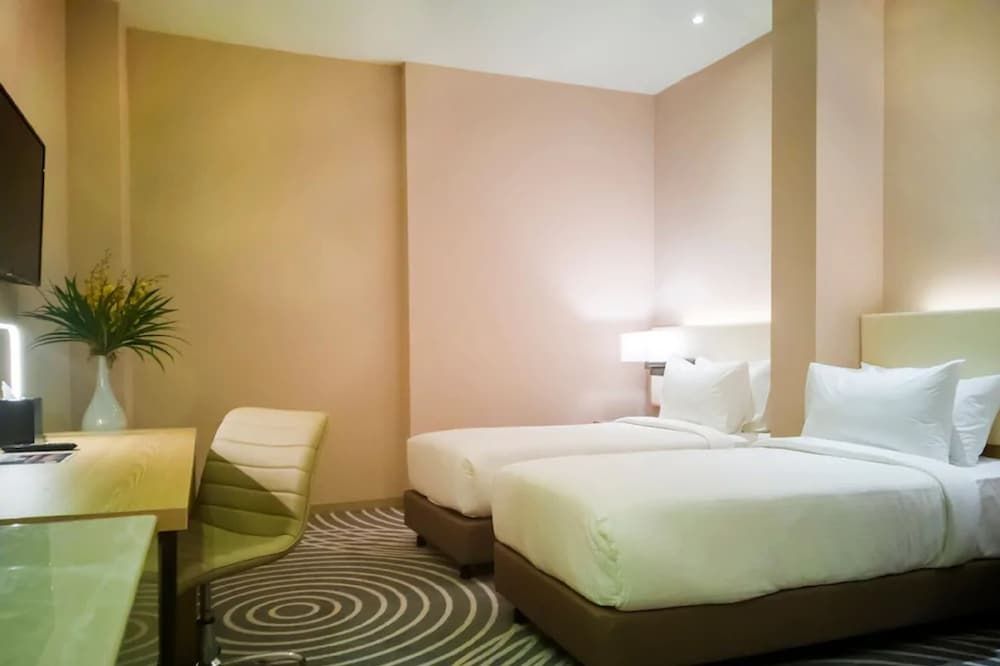 Regalia Upper View Hotel Superior Twin Room