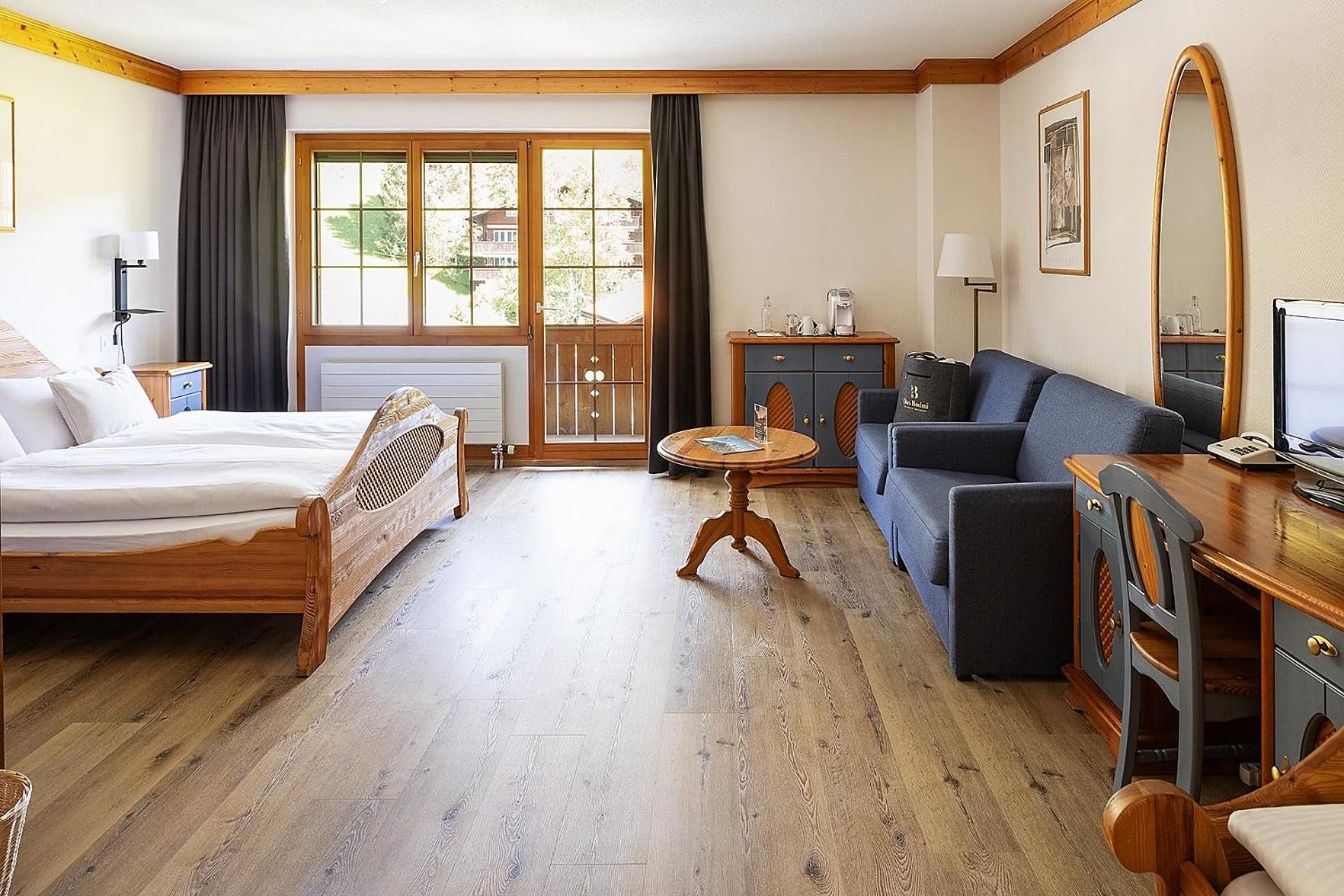 Hotel Bodmi Superior Family Room with Yard View 2