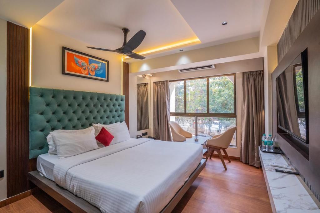 Mosaic Go Star Grand Elite Room 3