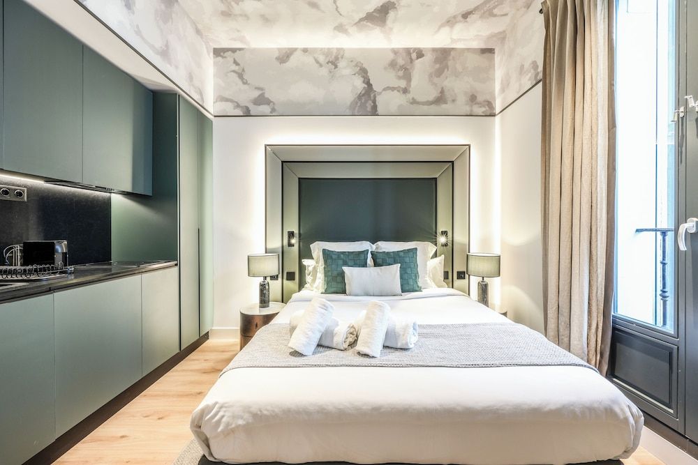 AmazINN Collection Madrid Plaza Mayor Executive Double Room 3