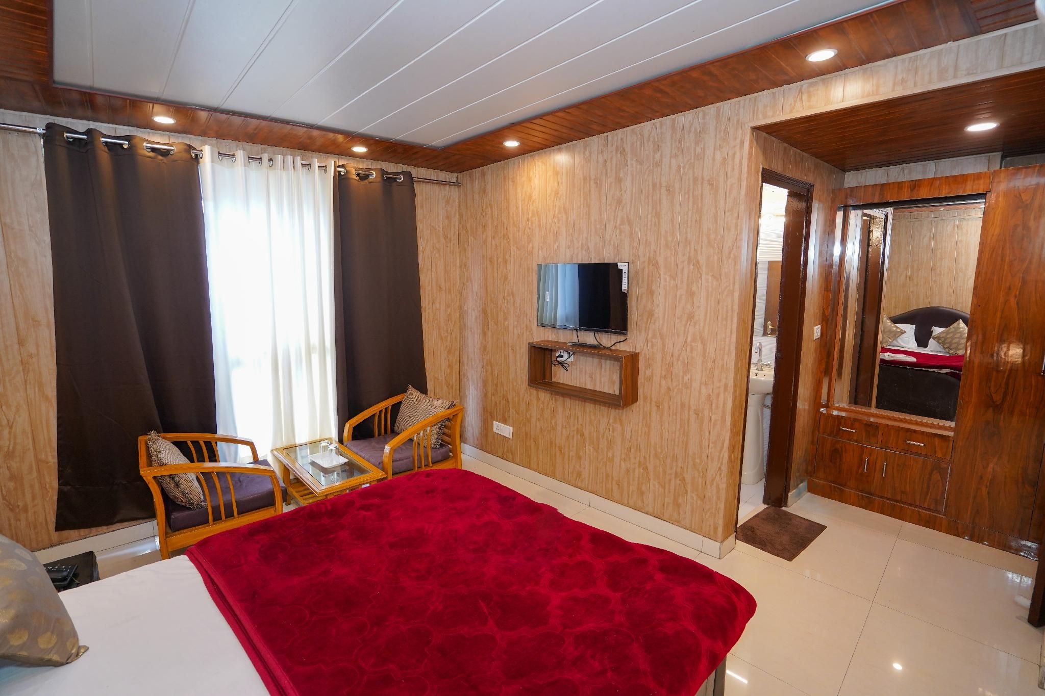 Hotel Sapphire | A unit of Anand Hospitality