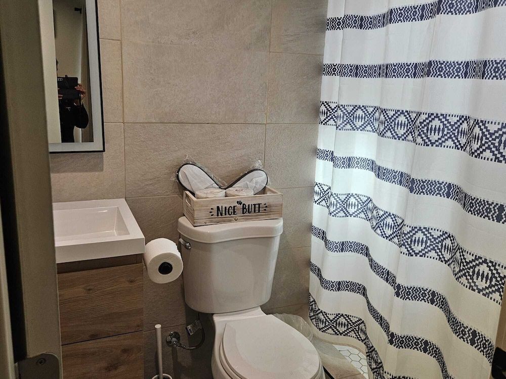 Modern Townhomes Minutes from Downtown LA Apartment, 2 Bedrooms 5