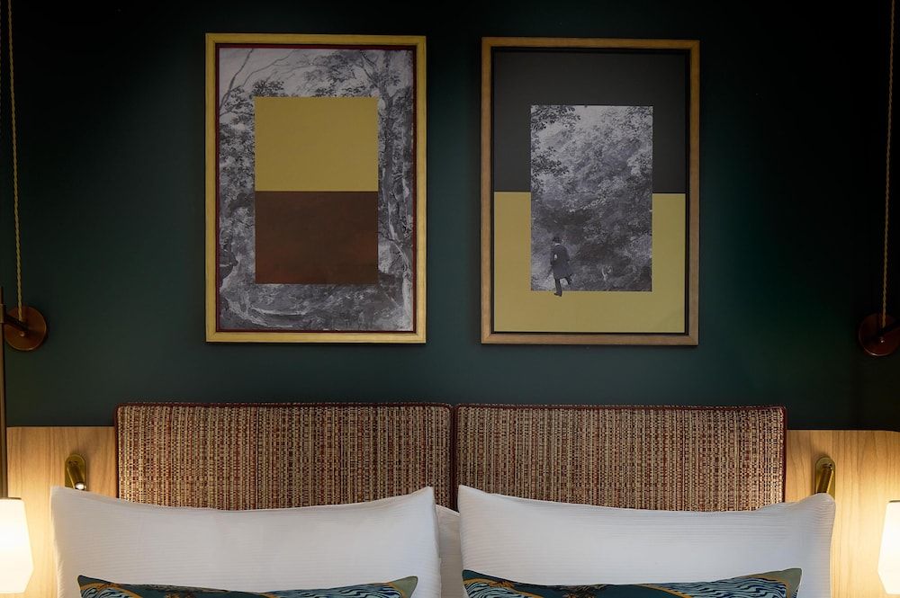 The Derby London City, Curio Collection By Hilton Room, 1 Queen Bed 8
