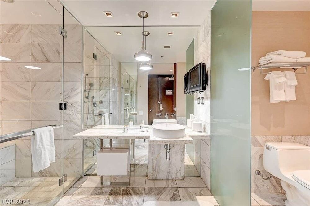 Stylish Palms Mountain View Studio w/ Balcony Access 28309 Apartment (0 Bedroom) 9
