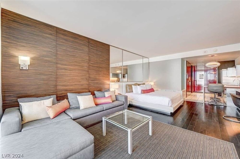 Stylish Palms Mountain View Studio w/ Balcony Access 28309 Apartment (0 Bedroom) 2