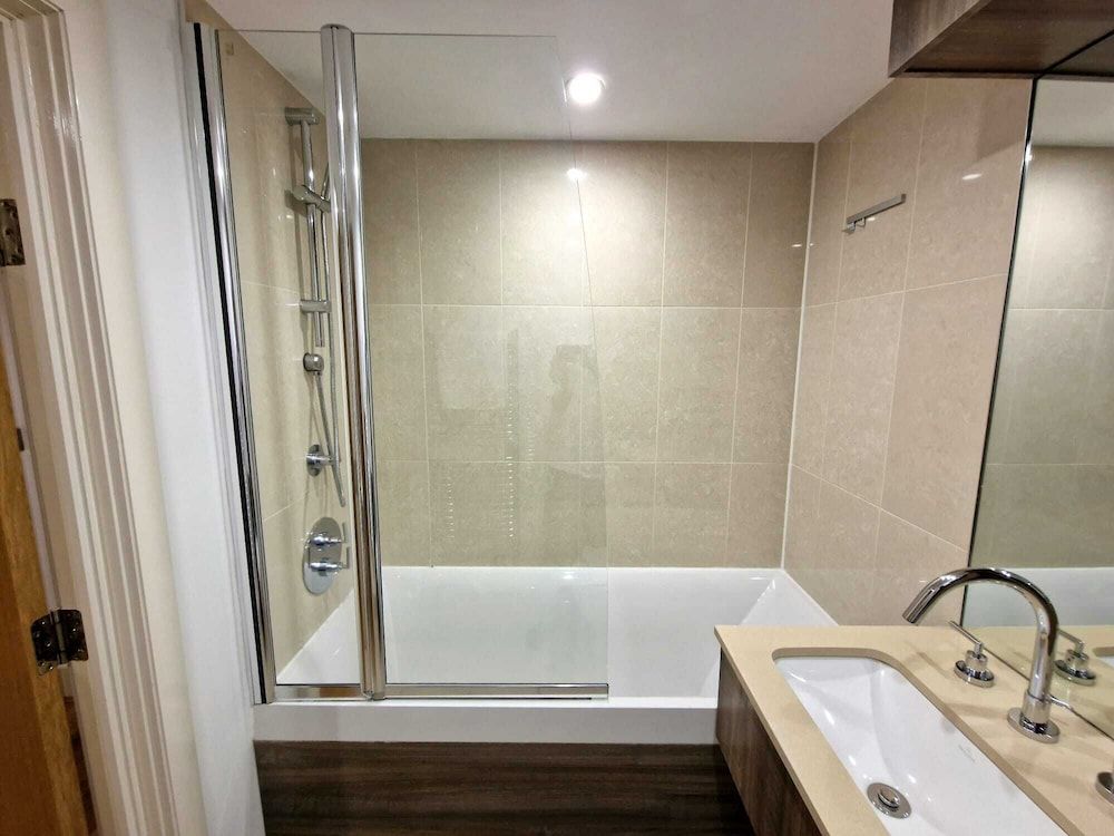 Central London Riverside Apartment Standard Apartment, Balcony, River View 10