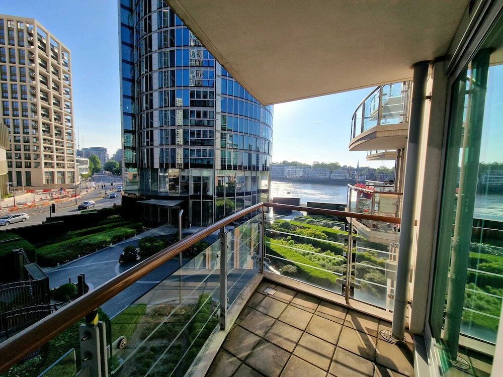 Central London Riverside Apartment Standard Apartment, Balcony, River View