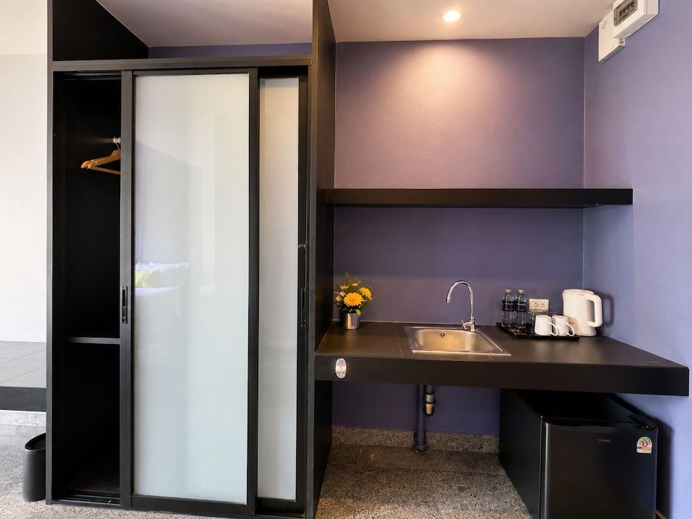 iCheck inn Phuket Town Deluxe Double Room 3