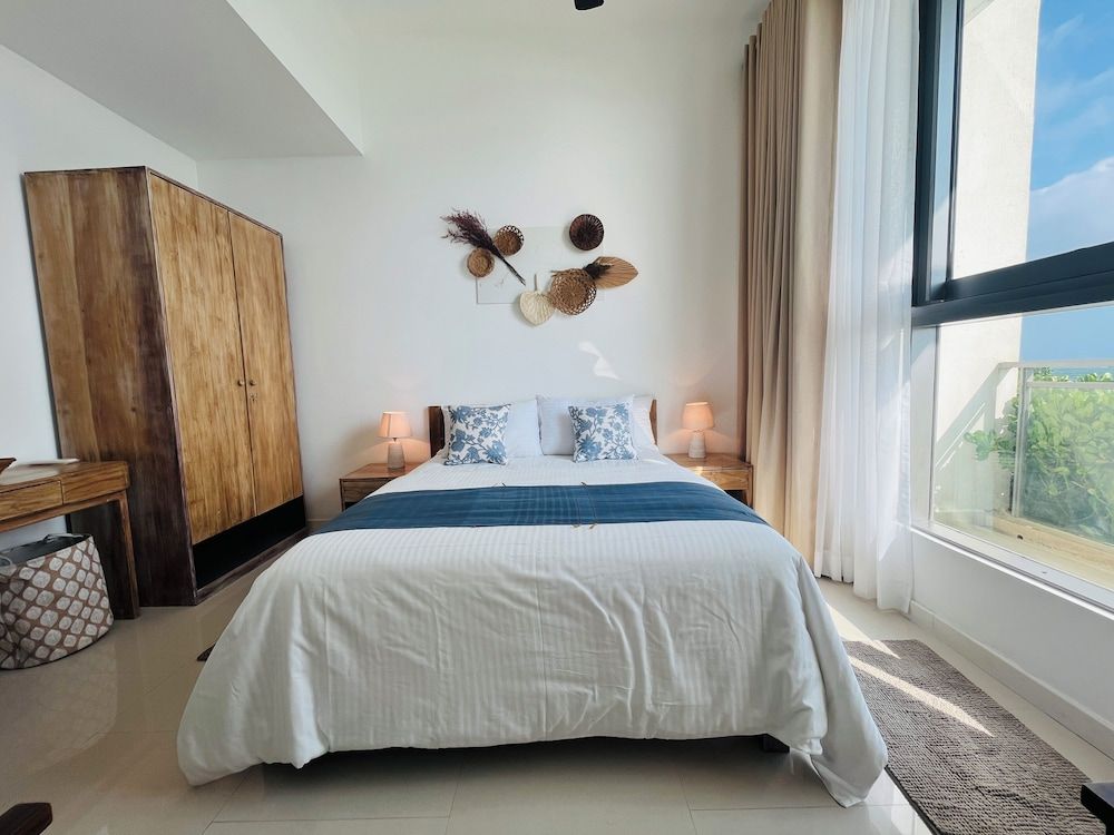 C-5 Oceanfront Condos Apartment, 2 Bedrooms, Ocean View 6