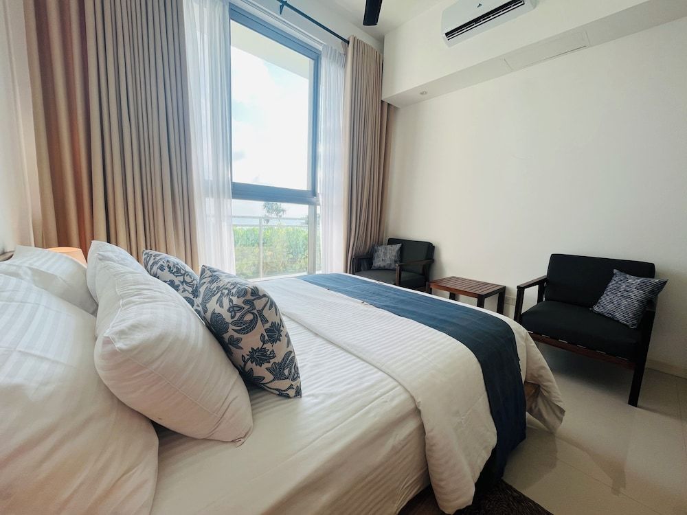 C-5 Oceanfront Condos Apartment, 2 Bedrooms, Ocean View 4