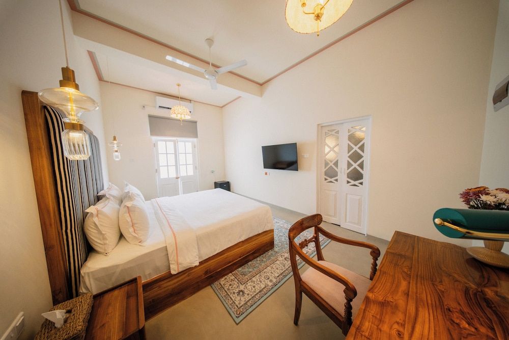 Padmaraga Deluxe Room