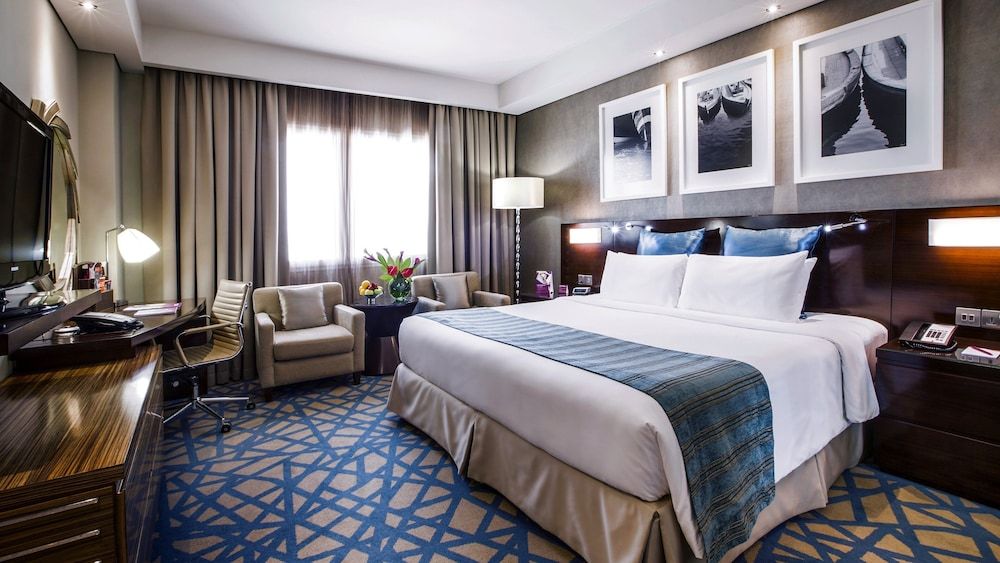 Crowne Plaza Dubai Deira by IHG Standard Room, 1 King Bed, Accessible 4