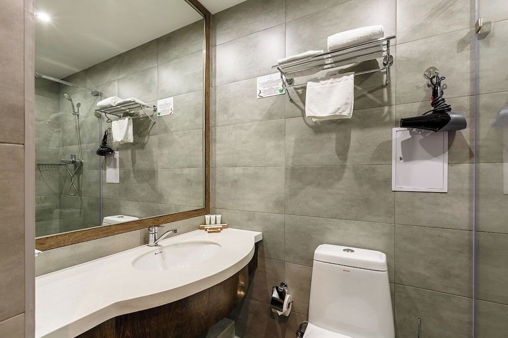 Renion Hills Standard Twin Room 3