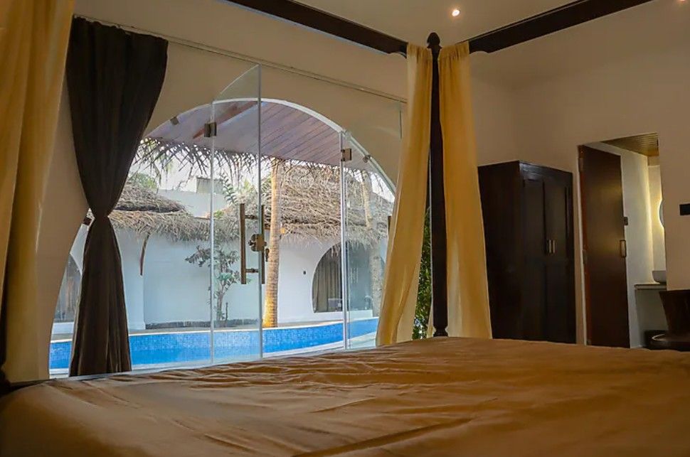 Sapphire Sand Resort Luxury Suite with Pool view 3