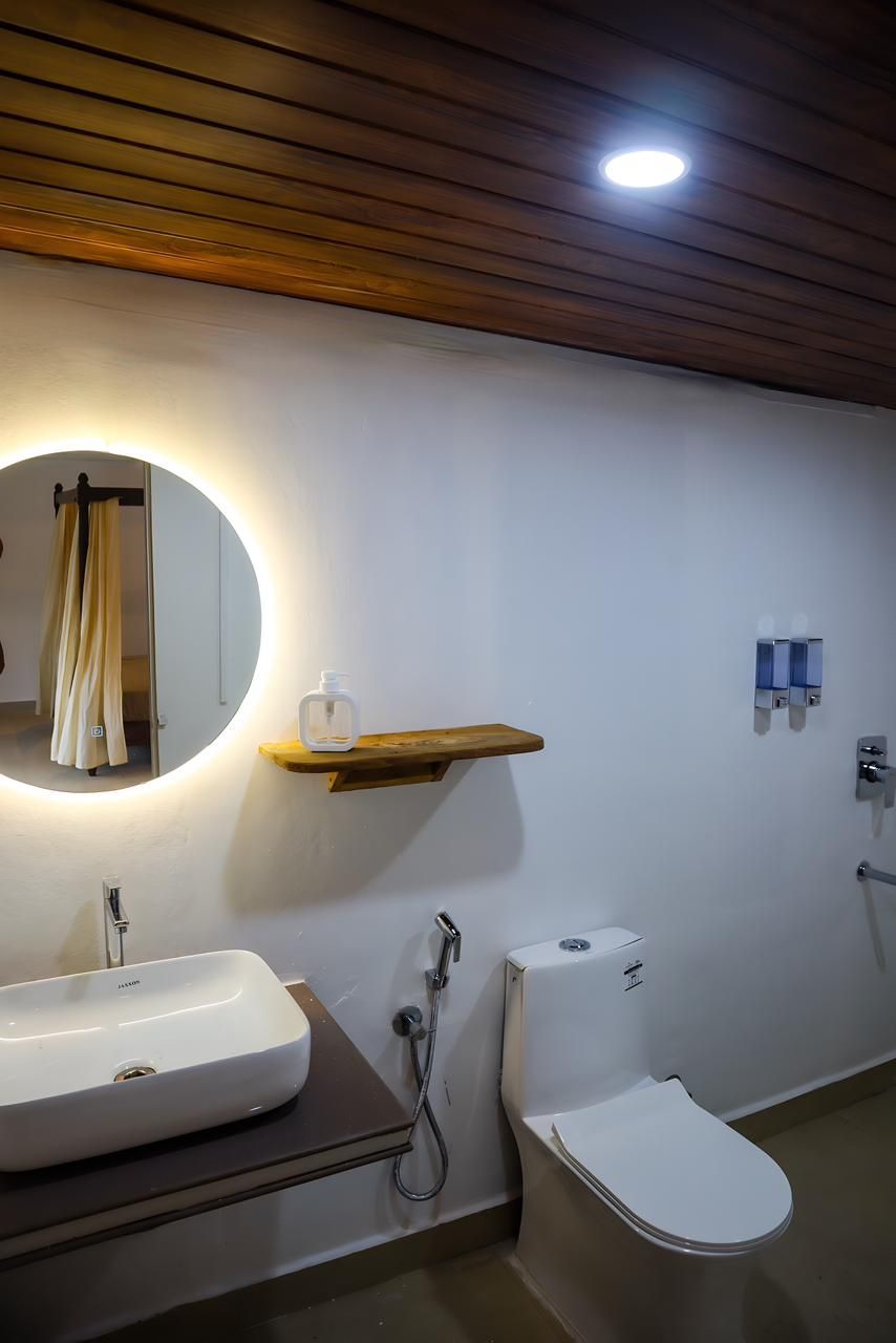 Sapphire Sand Resort Luxury Suite with Pool view 5