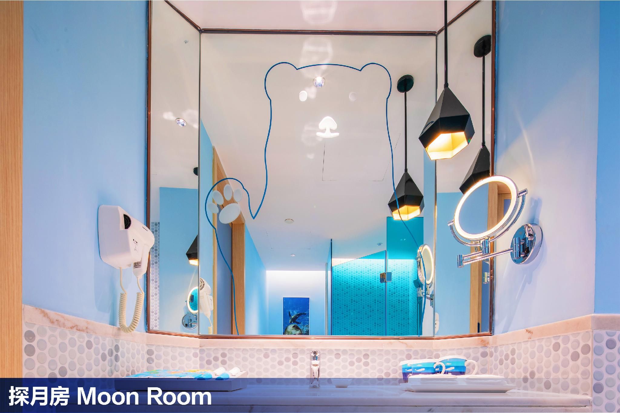 Moon Room - Twin Bed