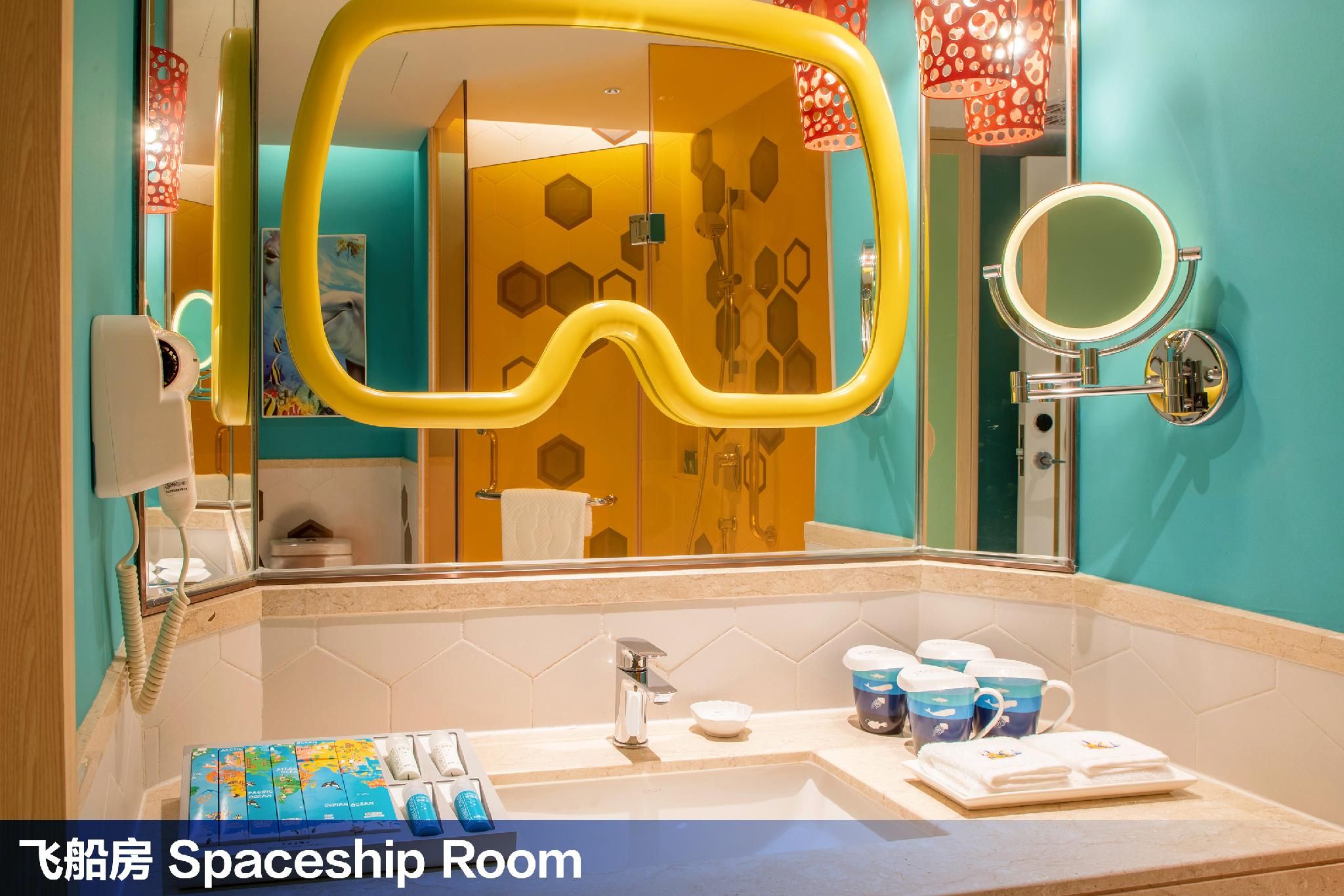 Chimelong Spaceship Hotel Spaceship Room - King Bed 3