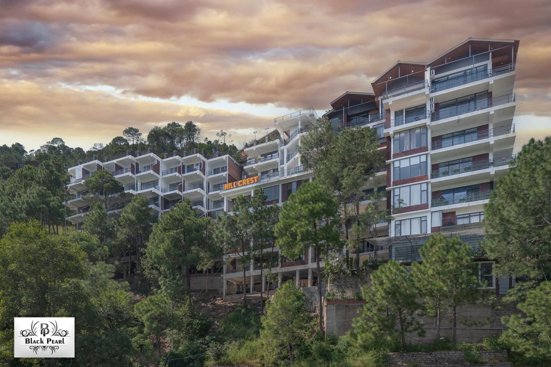 The Black Pearl Hillcrest