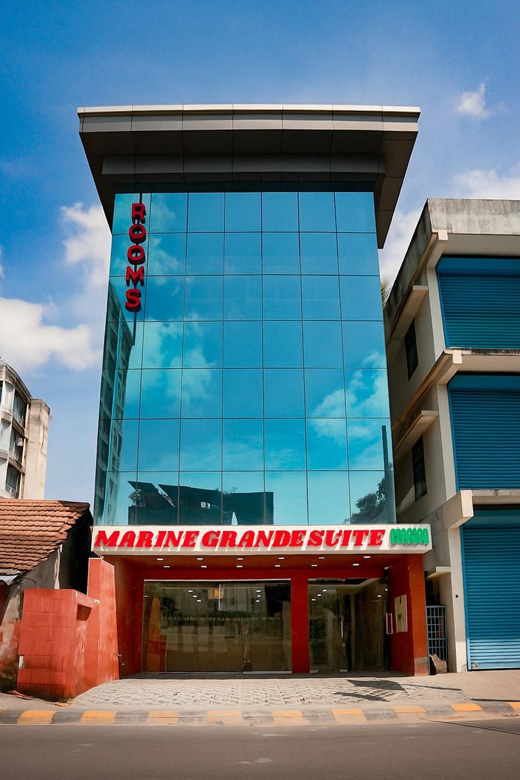 MARINE GRAND SUITE, Kochi