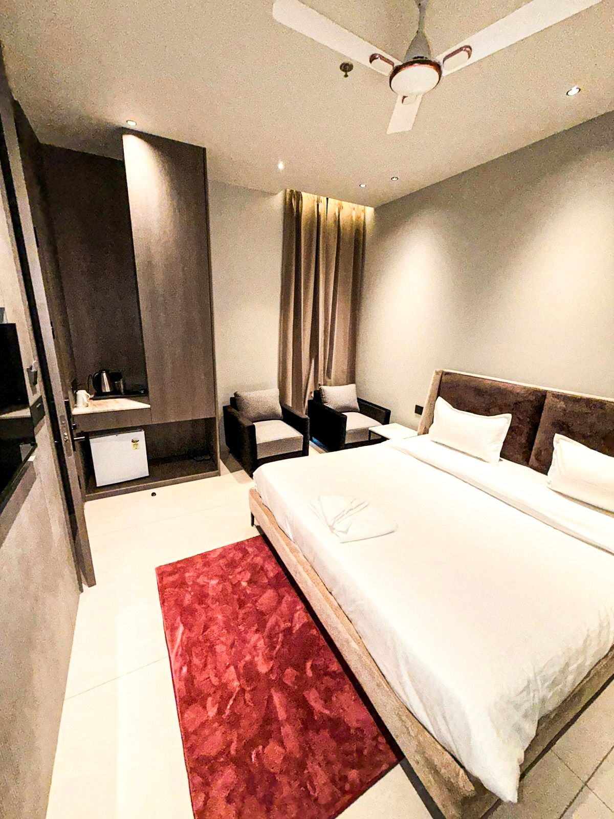 The Unify Deluxe Room 6