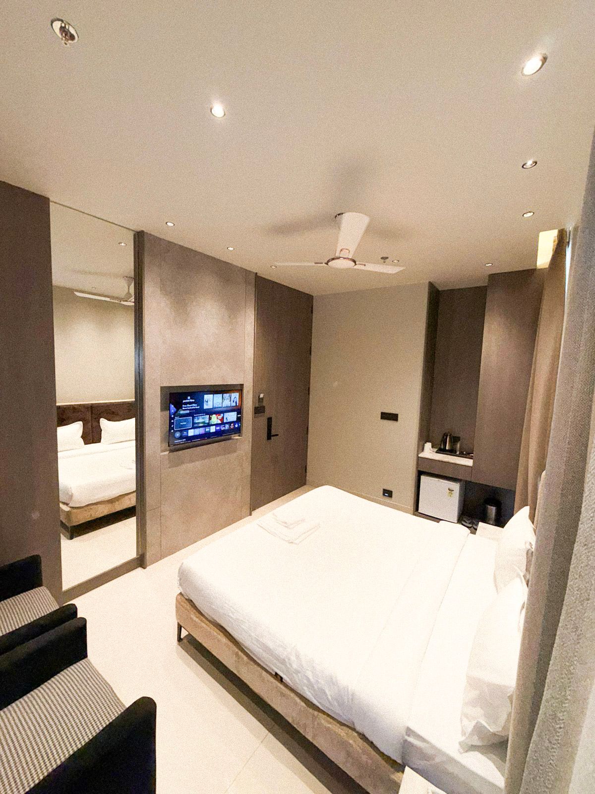 The Unify Deluxe Room 5