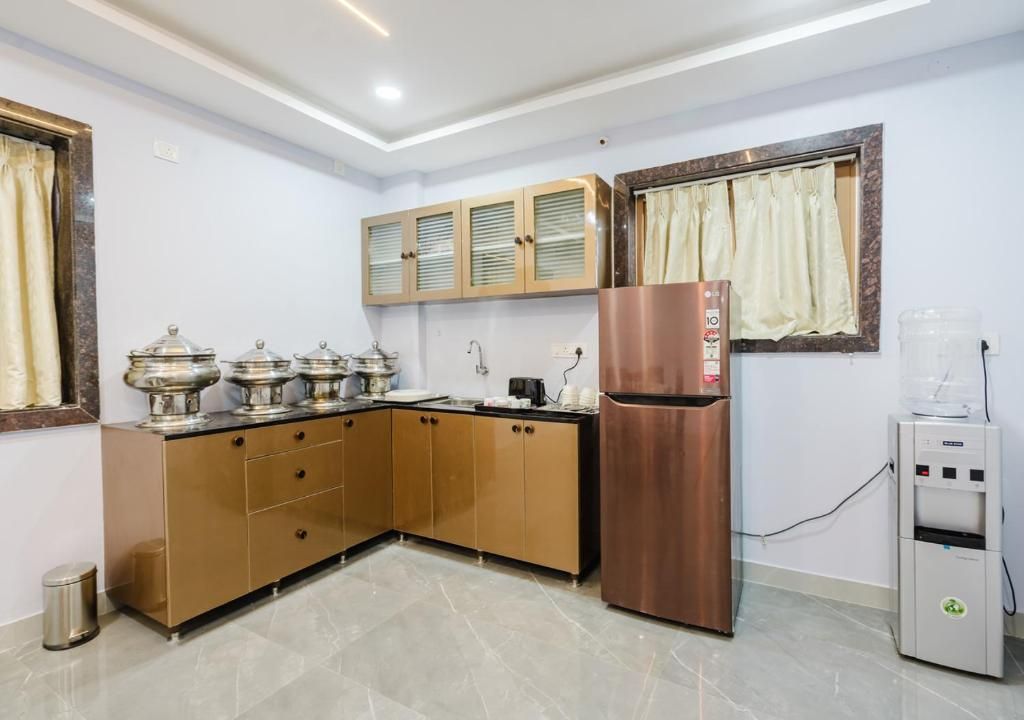 Hotel Prestige Grand 3BHK 3