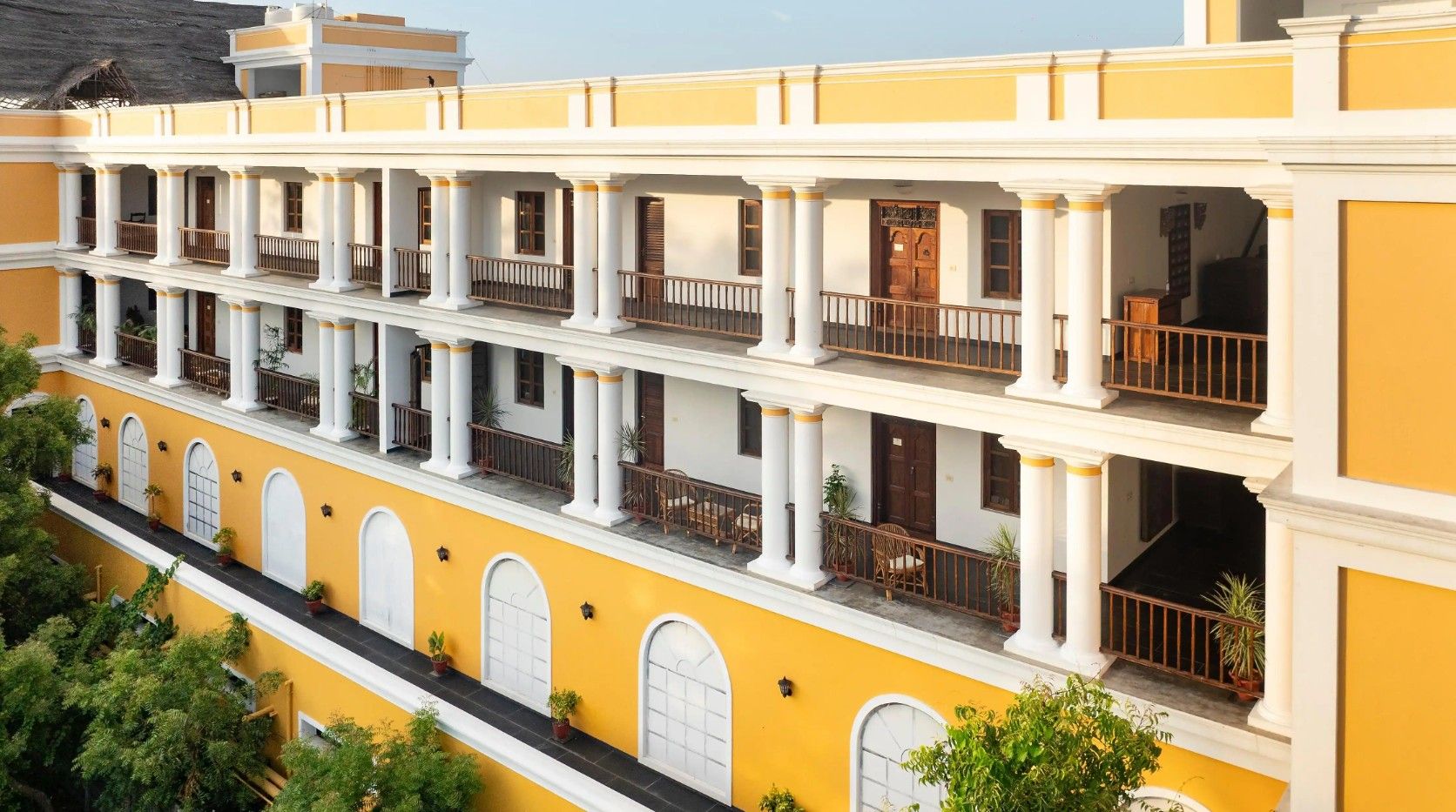 The Colonial Courtyard