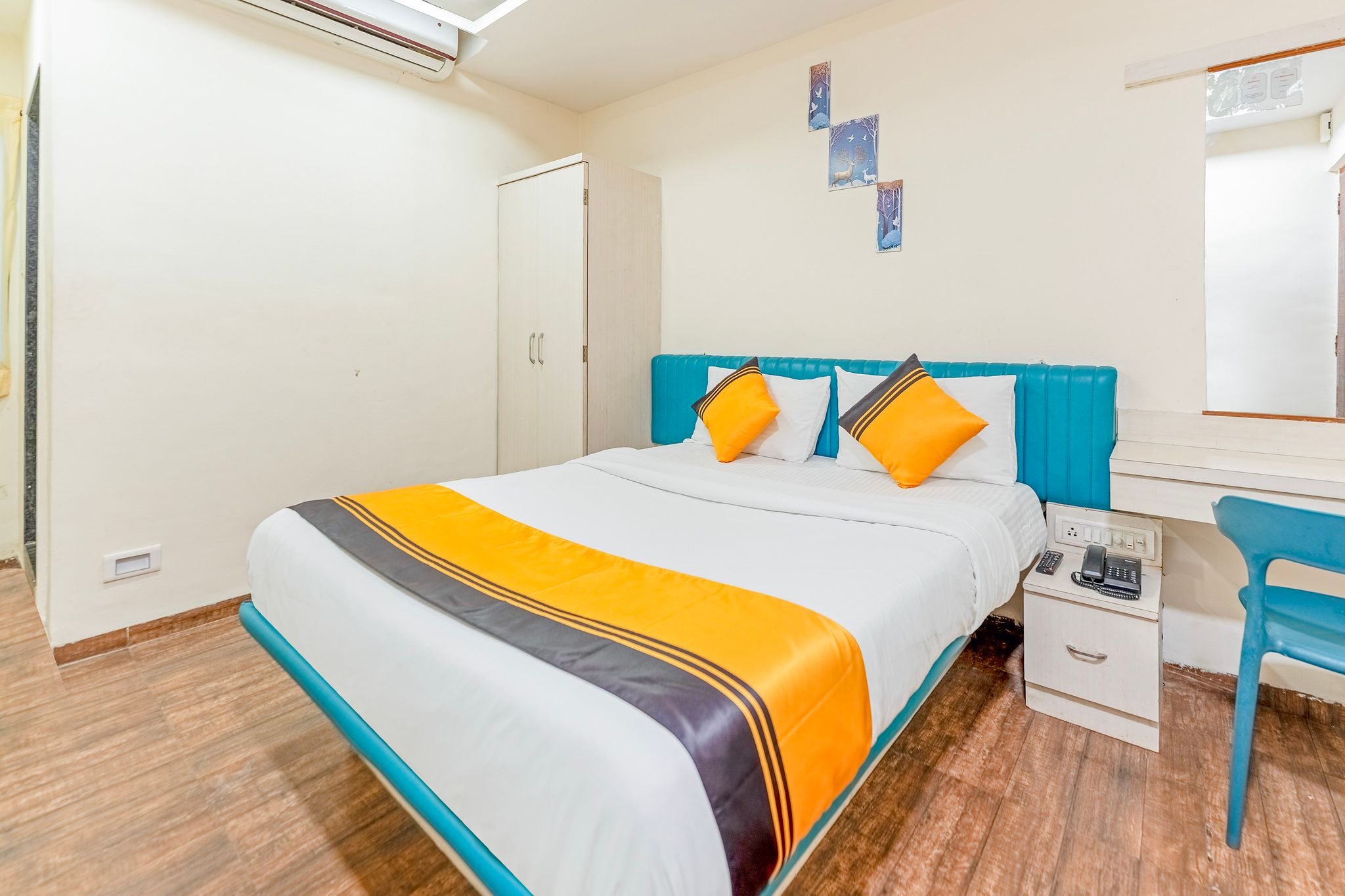 Itsy Hotels Sri Nidhi Executive Economy Room 