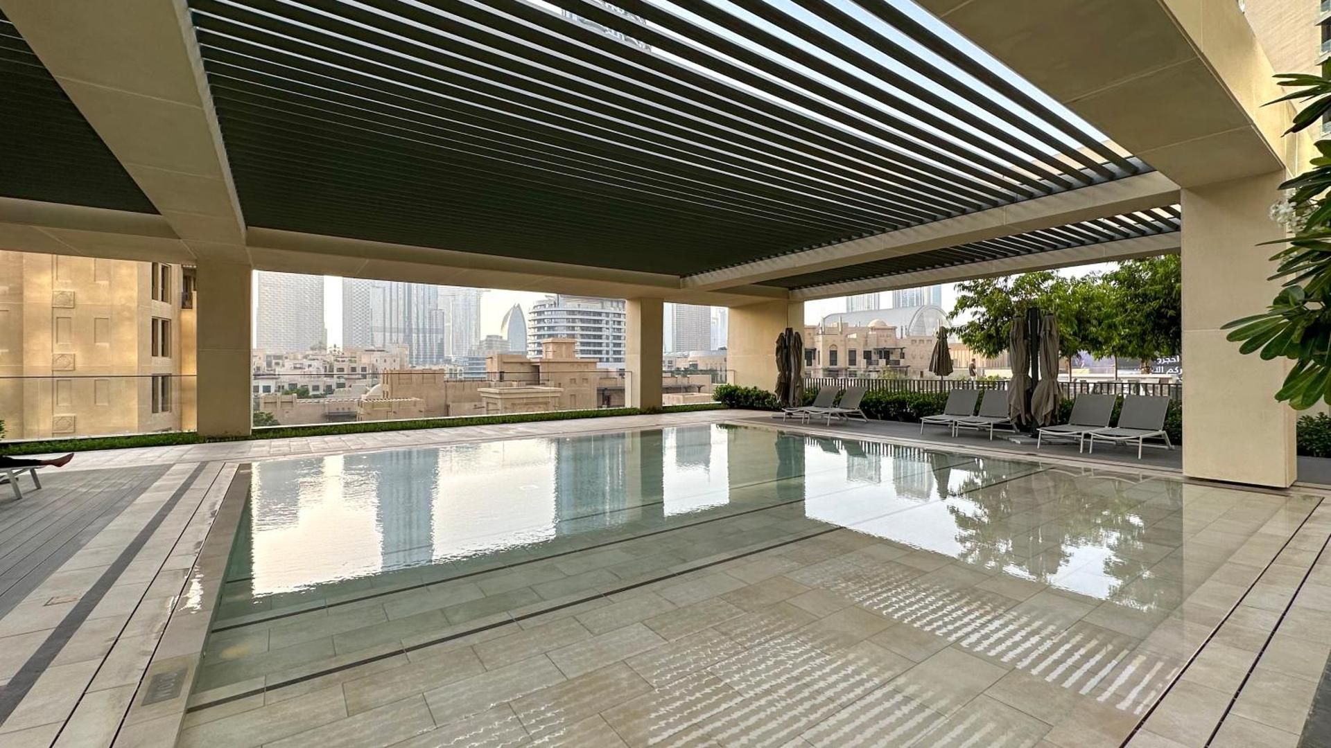 SmartStay at Burj Royale - Unique Downtown Dubai City Views - Brand New Luxury Apartments